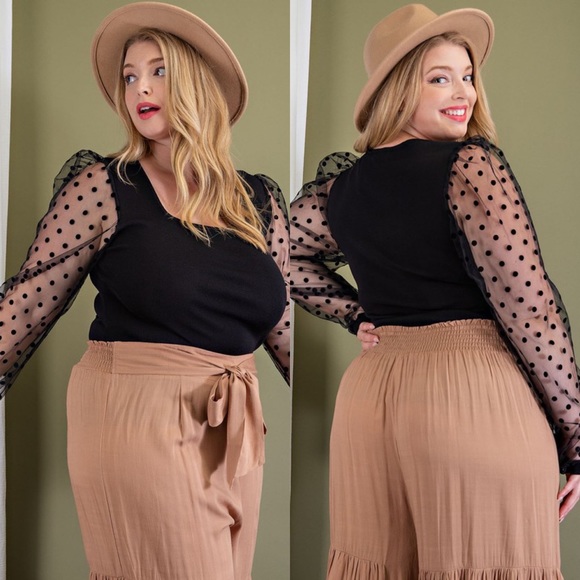 *PREORDER* Bonjour Polka Dot Square Neck Plus Size Top - Picture 2 of 4